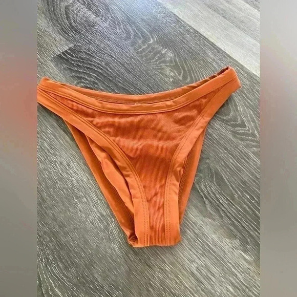 NWOT L*Space Ribbed Knit Foley Bikini Bottom Bitsy in Amber Brown - Size M - Picture 2 of 4
